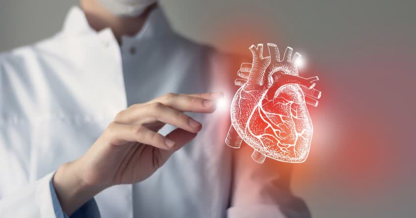 Figura medica che tende la mano ad un avatar a forma di cuore